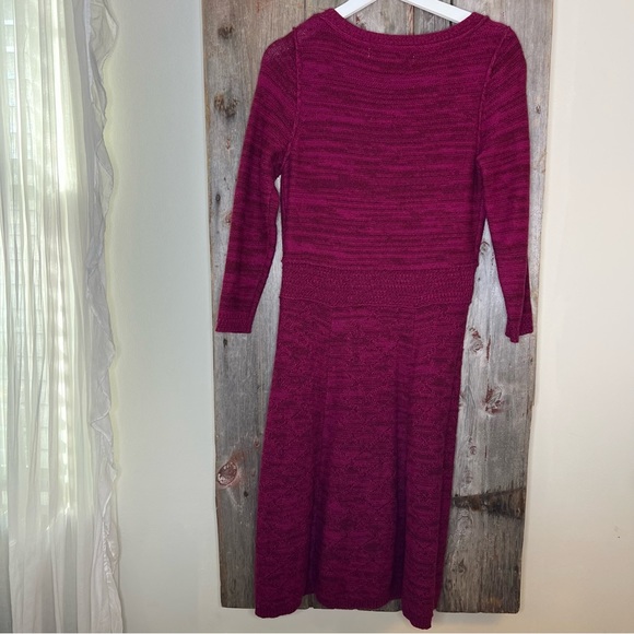 Sparrow Anthropologie Cranberry Marled Wool Blend Fit and Flare Sweater Dress M - Picture 6 of 12